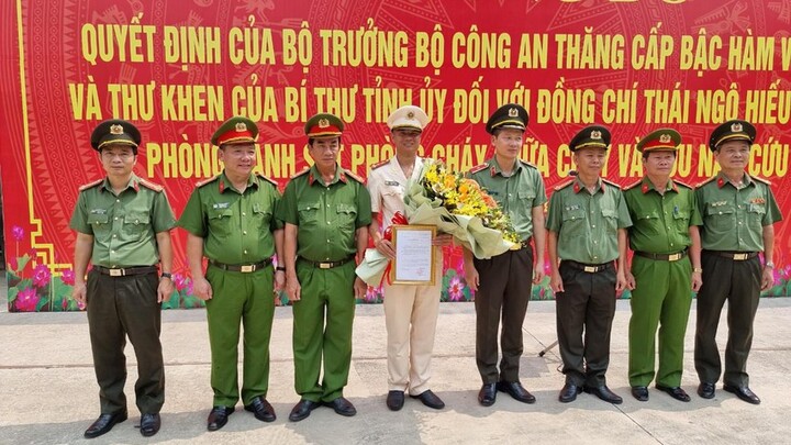 Dũng cảm cứu 4 người bị đuối nước, Công an Đồng Nai thăng hàm cho Trung úy Thái Ngô Hiếu
