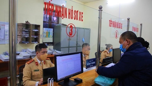 Người dân có thể tới công an phường, xã đăng ký biển số xe máy từ ngày 21/5