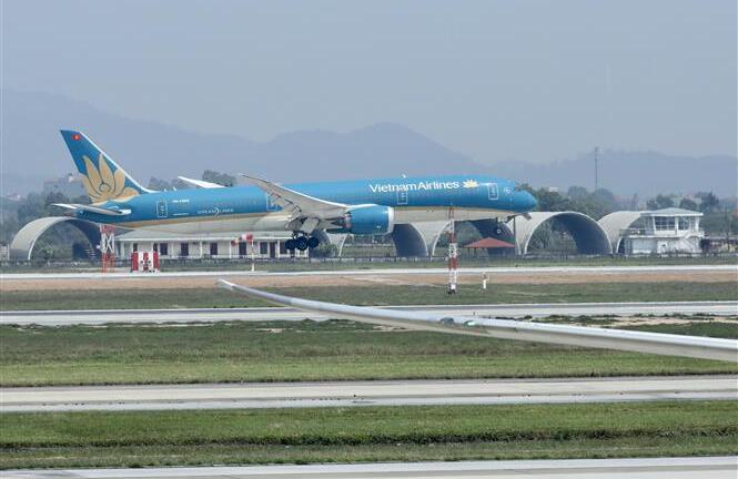 Đường lăn thứ 2 sân bay Nội Bài đưa vào khai thác từ ngày 23/4