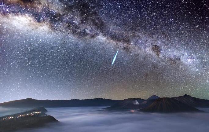 Ngắm sao chổi Halley đổ 