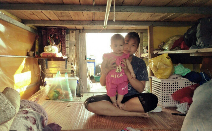 Vụ cứu sống bé gái 7 tháng tuổi rơi xuống biển: Sức khỏe của bé ra sao?