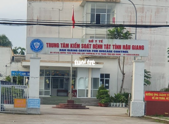 Vụ túi quà 450 triệu đồng của Công ty Việt Á: Giám đốc CDC Hậu Giang đã nộp lại