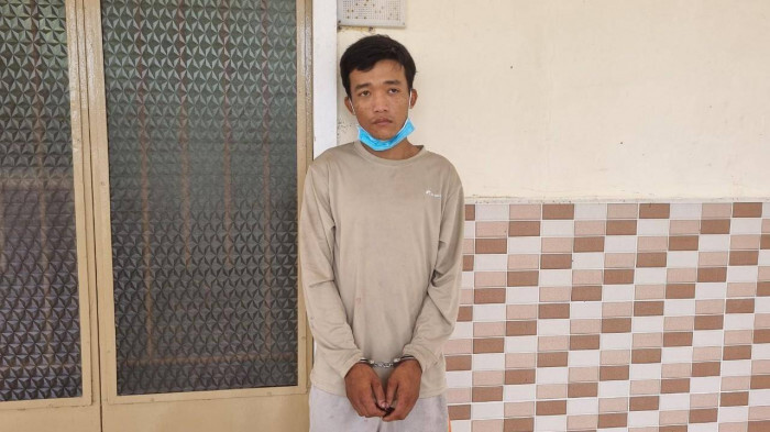 Con bất ngờ đưa khoản tiền 