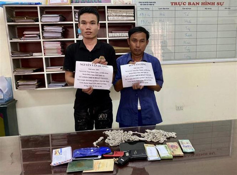 Lừa bán hơn 1.000 cây bạc giả, 2 đối tượng thu lợi bất chính 400 triệu đồng 