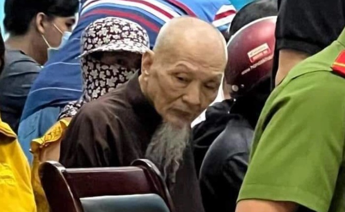 Ông Lê Tùng Vân đến TP.HCM làm căn cước công dân, rời khỏi nơi cư trú 