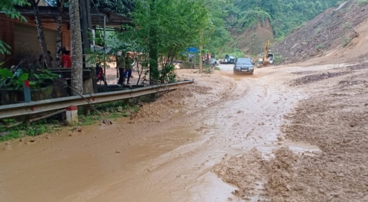 Tin thời sự mới nóng nhất 13/6: Bắc Kạn sẵn sàng phương án phòng mưa lũ cho kỳ thi vào lớp 10