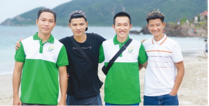Chuyện làm du lịch của các chàng 