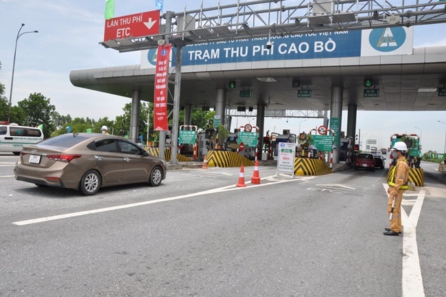 Tin thời sự mới nóng nhất 21/7: Cao tốc Cầu Giẽ - Ninh Bình chính thức thu phí không dừng toàn tuyến