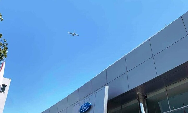 Gặp sự cố động cơ, máy bay Vietnam Airlines hạ cánh khẩn cấp tại Đà Nẵng