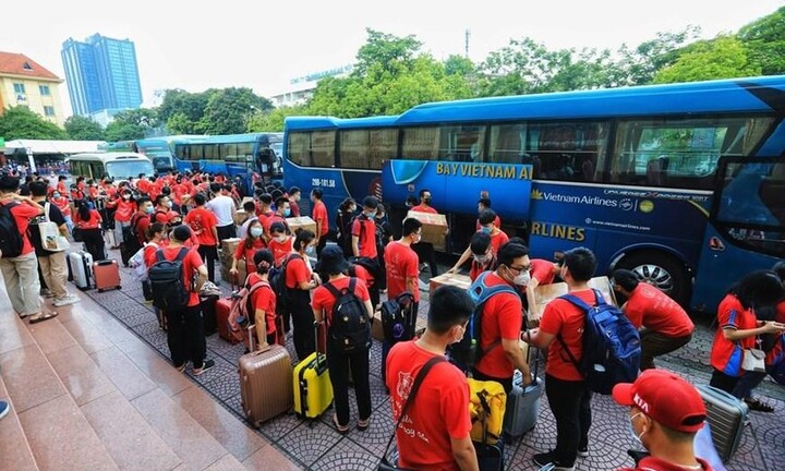 Tin thời sự mới nóng nhất 22/8: Đề nghị Chính phủ có chính sách hỗ trợ học phí cho sinh viên ngành y