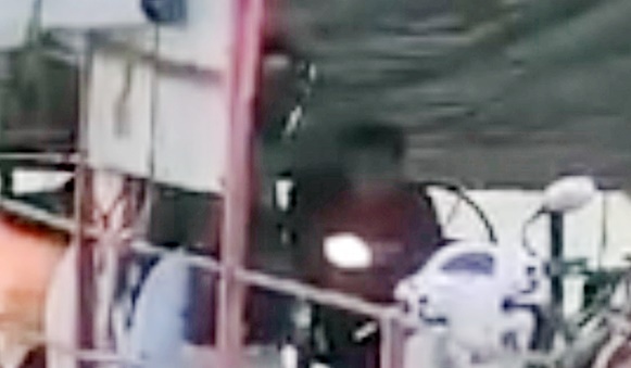 Tin thời sự mới nóng nhất 29/8: Xác minh clip bé trai lái đò chở khách trên sông ở Đồng Nai