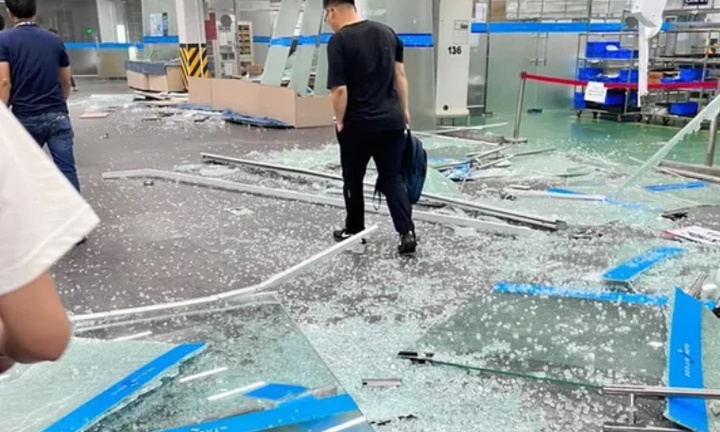 Hơn 30 công nhân bị thương sau vụ nổ ở Bắc Ninh: Nhiều tấm kính vỡ vụn tại hiện trường