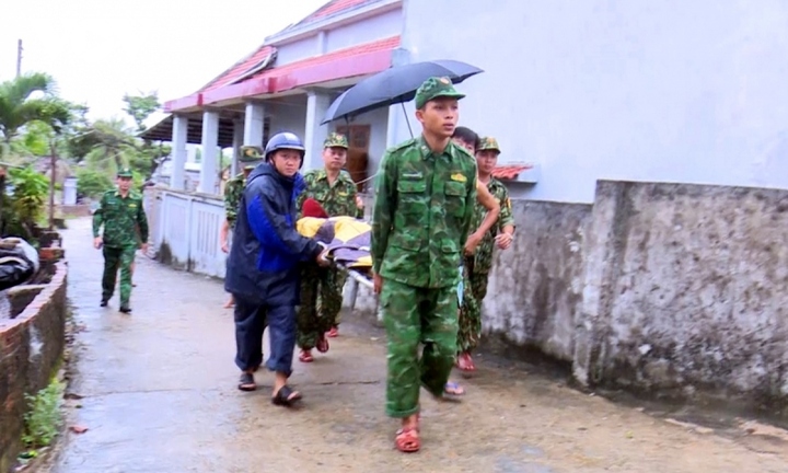 Tin thời sự mới nóng nhất 28/9: Các bệnh viện đầu ngành hỗ trợ y tế cho miền Trung