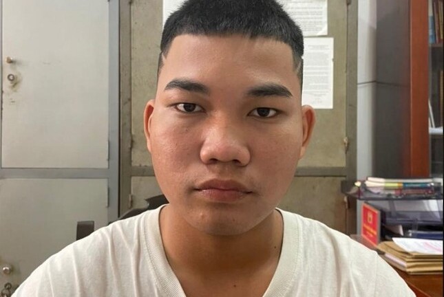 Nam thanh niên lập Facebook 