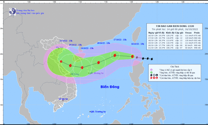 Bão Nesat tiến nhanh vào Biển Đông, có khả năng mạnh thêm