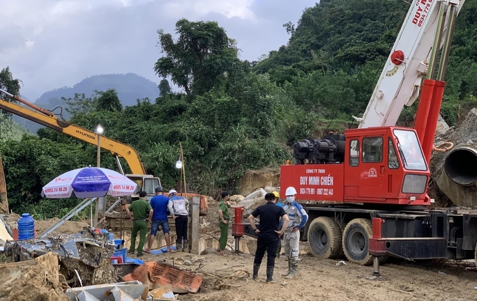 Tin thời sự mới nóng nhất 29/10: Tìm thấy thi thể nạn nhân vụ sạt lở Thủy điện Kà Tinh sau 18 ngày