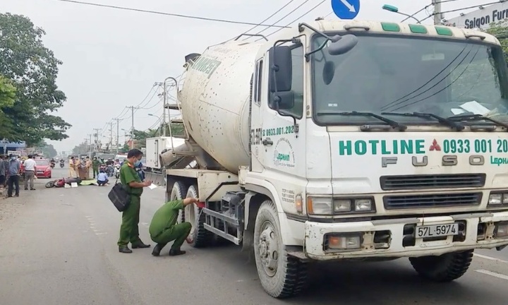 Tin thời sự mới nóng nhất 4/11: Cán bộ công an bị xe bồn cán tử vong ở TP.HCM