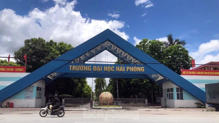 1.300 sinh viên ĐH Hải Phòng vẫn ở trong ký túc xá bị đình chỉ hoạt động