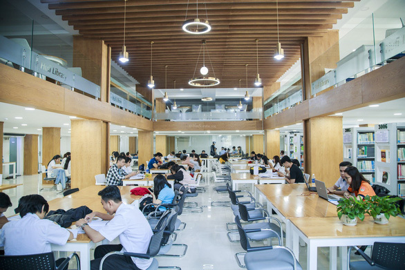 Hiệu trưởng đến tạp vụ của trường đại học nào đều nhận mức thưởng tết như nhau?