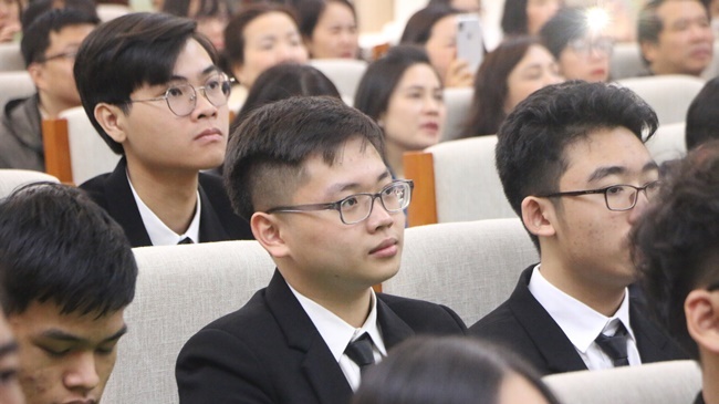 Học sinh Việt Nam lọt top 10 quốc gia có kết quả cao nhất các kỳ thi Olympic