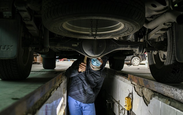 Vụ lùm xùm giám đốc trạm kiểm định 