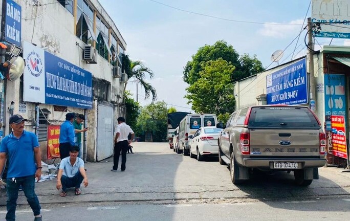 TP.HCM: Bắt giam lãnh đạo và 6 người tại trung tâm đăng kiểm ở TP.Thủ Đức