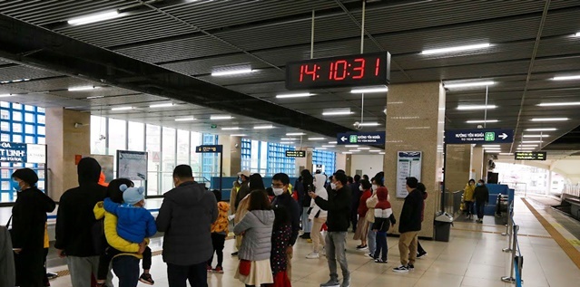 Tin thời sự mới nóng nhất 23/1: Tàu điện, xe buýt ở Hà Nội hoạt động xuyên Tết phục vụ người dân