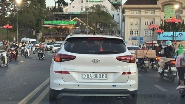 Tin thời sự mới nóng nhất 19/2: Phạt tài xế dùng băng dính sửa biển số xe để né tránh phạt nguội