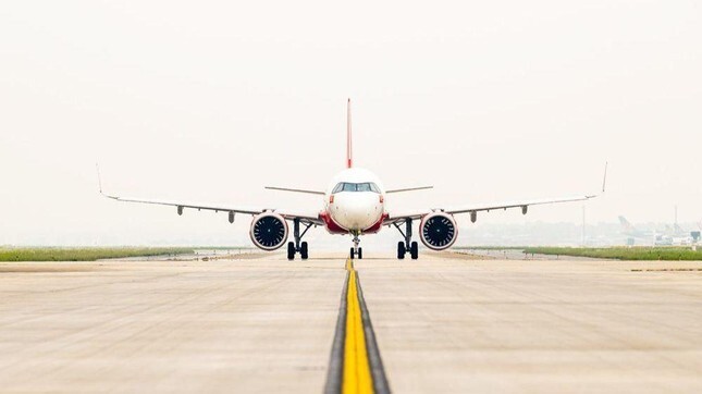 Khỉ xuất hiện ở sân bay Nội Bài, đe dọa mất an toàn bay