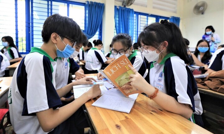 Lịch sử dự kiến là môn thi tốt nghiệp THPT bắt buộc từ năm 2025