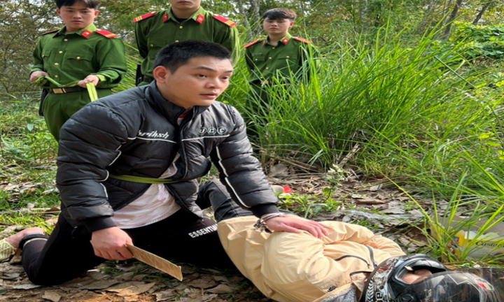 Vụ giết người, cướp tài sản tại đồi cao su: Công an thực nghiệm hiện trường