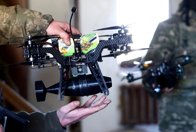 Ukraine tự sản xuất hàng nghìn máy bay không người lái để đối phó với Nga