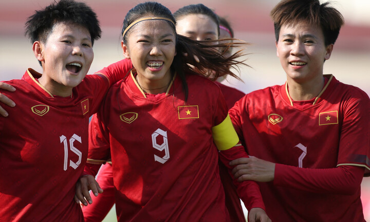 SEA Games 32: Tuyển nữ Việt Nam thắng Myanmar, rộng cửa bán kết