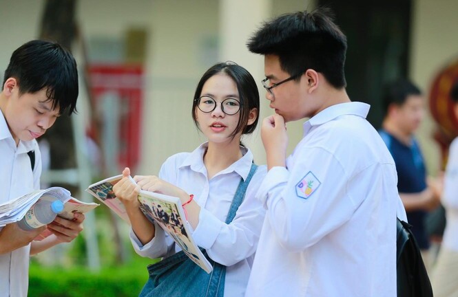 Những trường cấp 3 nào có điểm đầu vào cao nhất Hà Nội?