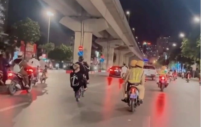 Hà Nội: Hai 