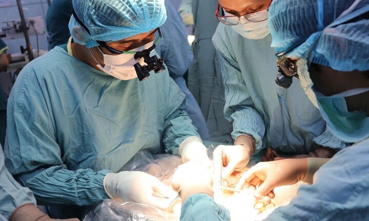 Tin thời sự mới nóng nhất 1/6: Bệnh viện Nhi đồng 2 trở thành trung tâm ghép tạng hàng đầu Việt Nam