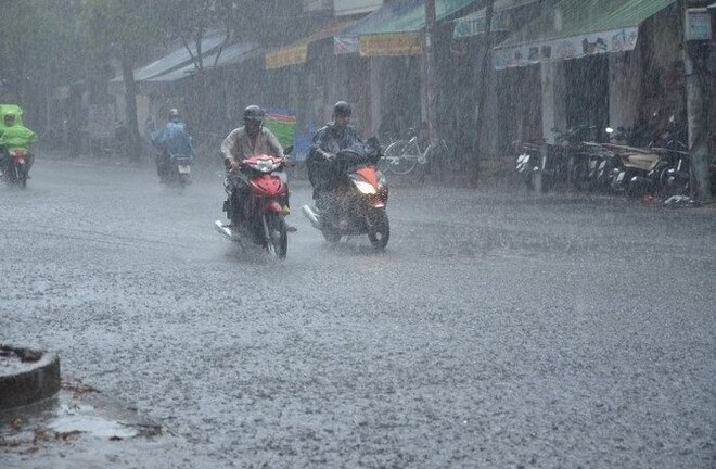 Xuất hiện vùng áp thấp trên Biển Đông, dự báo Bắc Bộ mưa dông gió mạnh