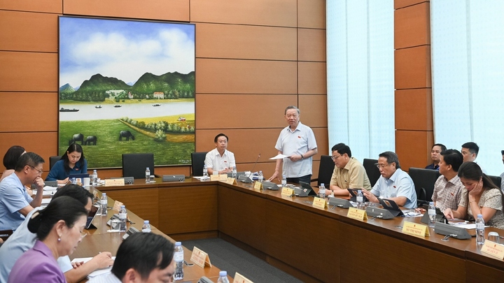 Đại tướng Tô Lâm: Không ai được giữ căn cước của người dân