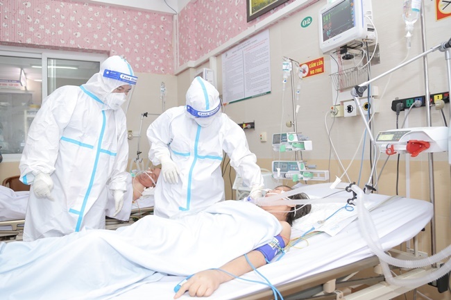 Điều chỉnh COVID-19 từ nhóm A sang B: Bộ Y tế thông tin về chi phí điều trị