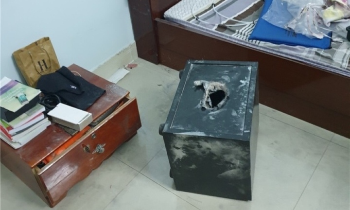 Đi dự đám cưới về, chủ nhà bàng hoàng phát hiện trộm