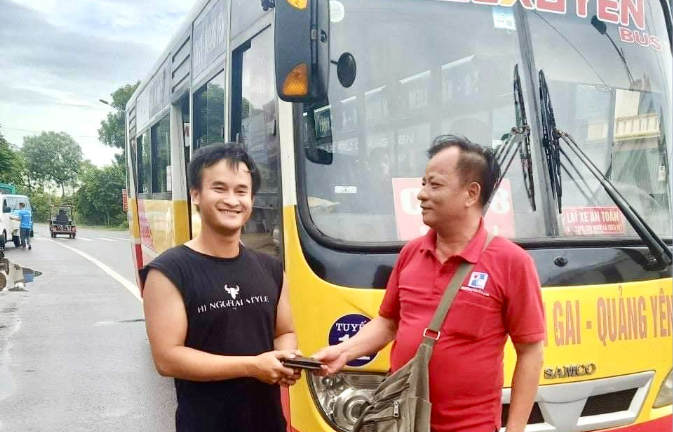 Tin thời sự nóng mới nhất ngày 24/8: Nhân viên xe buýt 8 lần nhặt được của rơi, trả người đánh mất