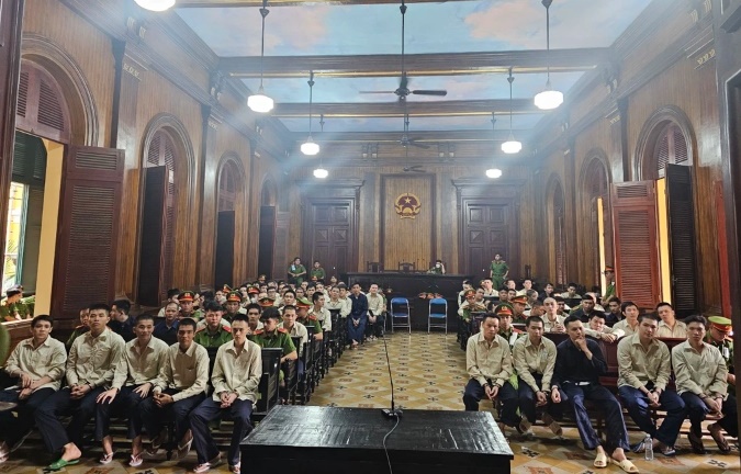 Xét xử 94 bị cáo trong băng nhóm 