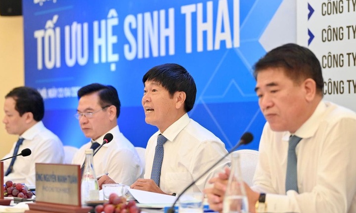 Thiếu gia kín tiếng nhà tỷ phú Trần Đình Long muốn gom cổ phiếu Hòa Phát