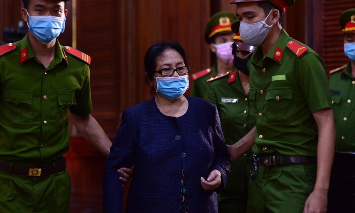 Vụ nữ đại gia Dương Thị Bạch Diệp bị cáo buộc lừa đảo: Tiếp tục dời ngày xét xử 