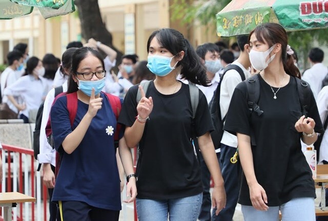 Thí sinh lo lắng vì trường ĐH yêu cầu xác nhận nhập học sớm, bộ GD&ĐT nói gì?