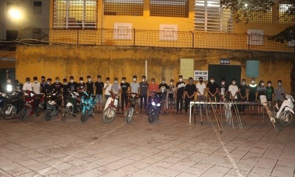 Vĩnh Phúc: Gần 50 thanh thiếu niên mang hung khí hỗn chiến giữa đêm