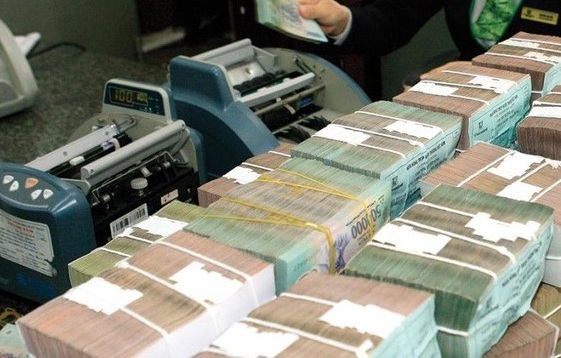 Lãi suất huy động tiếp tục giảm