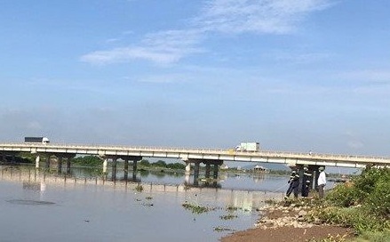 Thanh Hóa: Tích cực tìm kiếm người đàn ông nghi nhảy cầu Ghép tự tử
