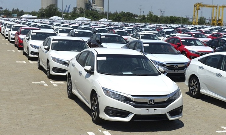 Ô tô nhập khẩu về Việt nam tăng gần gấp đôi cùng kỳ năm trước