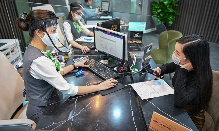 Vì sao tiền gửi vào ngân hàng giảm hơn 24.600 tỷ trong tháng 7?